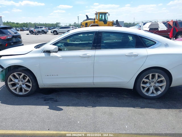 Chevrolet IMPALA 1LT 2018 2G1105S37J9167321 Image 14