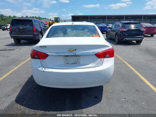 Chevrolet IMPALA 1LT 2018 2G1105S37J9167321 Image 16