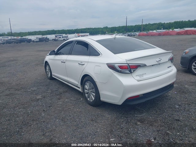 Hyundai Sonata Hybrid Se 2016 KMHE24L17GA019933 Image 3