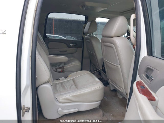 2009 CHEVROLET SUBURBAN 1500 LTZ VIN: 1GNFC36039R292012