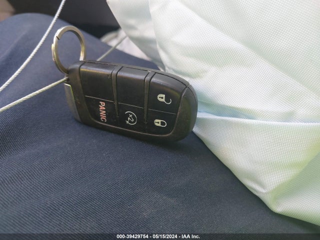 ZACCJBAB2JPH44247 Jeep Renegade Upland Edition 4x4