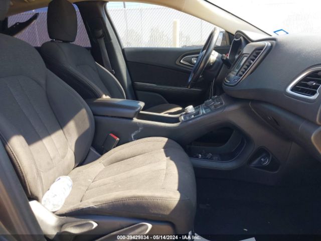 1C3CCCAB8FN650166 Chrysler 200 Limited