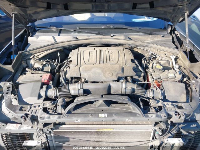 SADCJ2BV7HA073584 Jaguar F-pace 35t Premium