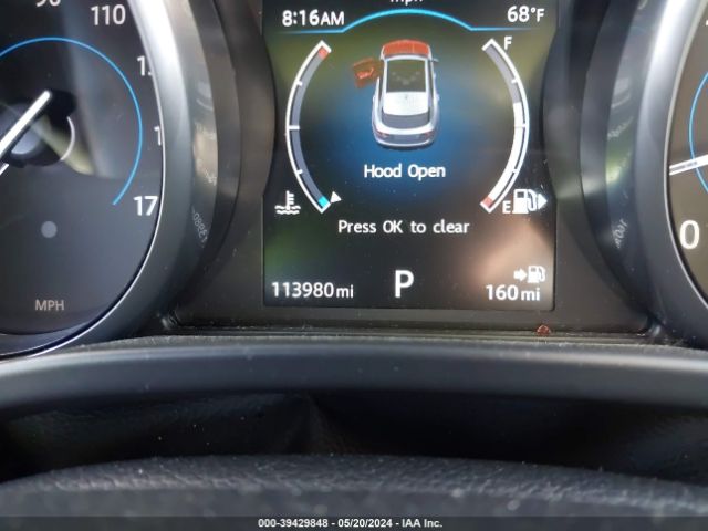 SADCJ2BV7HA073584 Jaguar F-pace 35t Premium