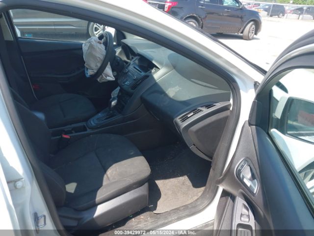 1FADP3K25HL249892 Ford FOCUS SE