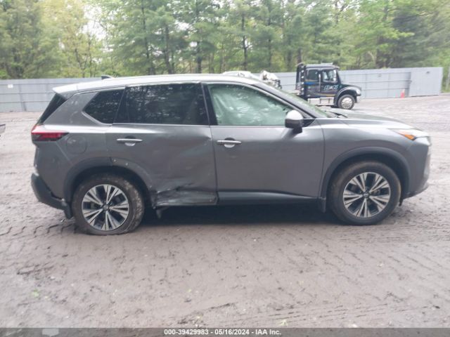 5N1AT3BB0MC834894 Nissan Rogue Sv Intelligent Awd
