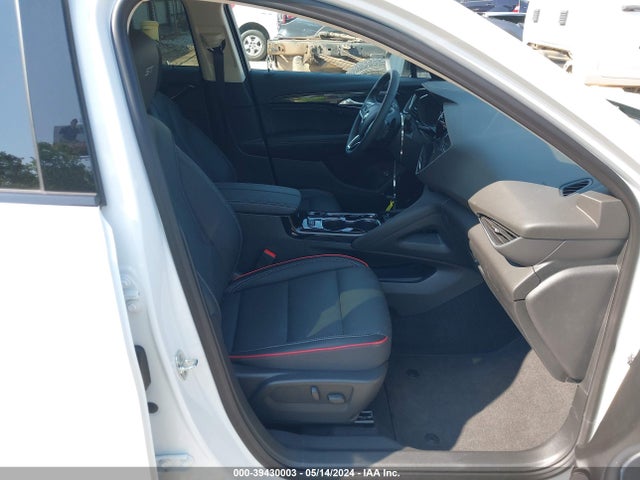 Buick Envision Fwd Essence 2022 LRBFZNR43ND111157 Image 5