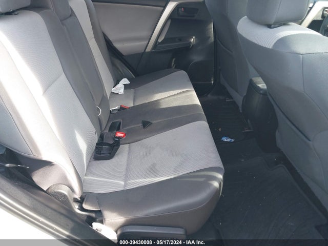Toyota RAV4 LE 2015 2T3BFREV7FW275059 Image 8