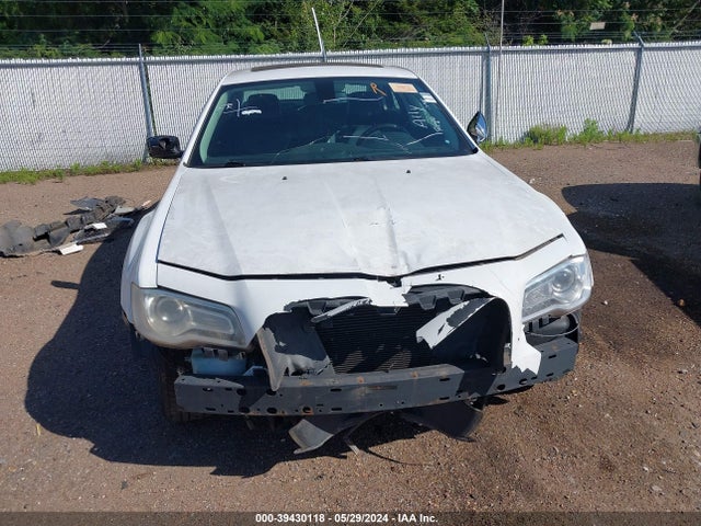 2C3CCAEG0HH564601 Chrysler 300C