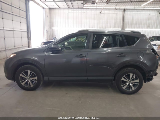 Toyota Rav4 Xle 2017 JTMRFREV5HJ120932 Image 15