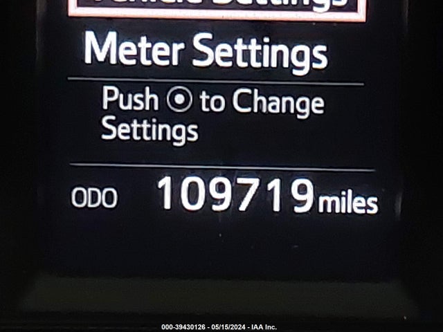 Toyota Rav4 Xle 2017 JTMRFREV5HJ120932 Image 16
