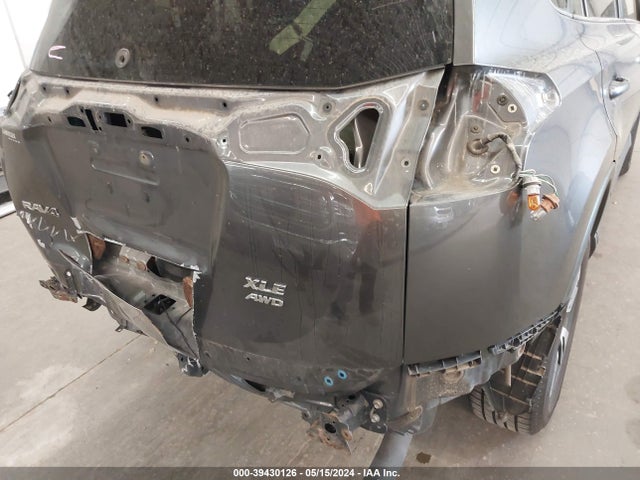 Toyota Rav4 Xle 2017 JTMRFREV5HJ120932 Image 19