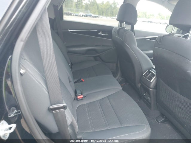 KIA Sorento 3.3l Lx 2017 5XYPGDA56HG314513 Image 8