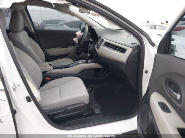 3CZRU6H35NM727825 Honda Hr-v Awd Lx