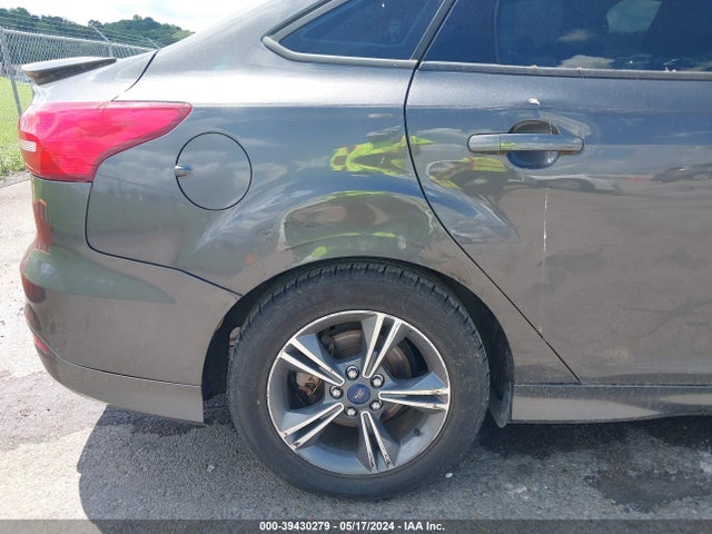 Ford FOCUS SE 2015 1FADP3F27FL286983 Image 6