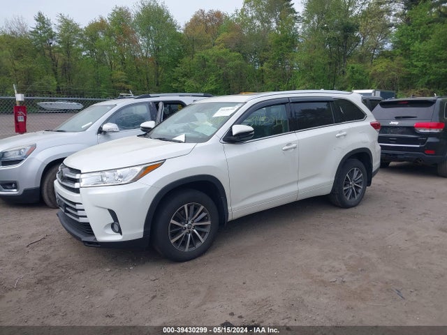 Toyota Highlander Xle 2017 5TDJZRFH2HS454142 Image 2