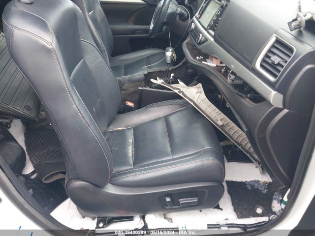 Toyota Highlander Xle 2017 5TDJZRFH2HS454142 Image 5