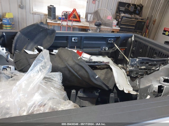 Chevrolet Colorado Lt 2018 1GCHSCEA8J1237363 Image 12