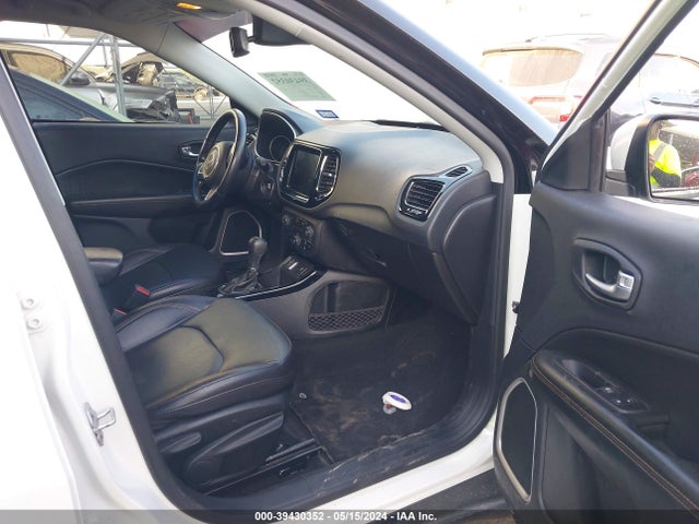 3C4NJCCB1LT211135 Jeep Compass Limited Fwd