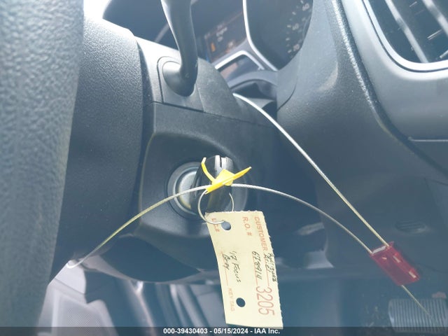 Ford FOCUS SE 2017 1FADP3K21HL345485 Image 11