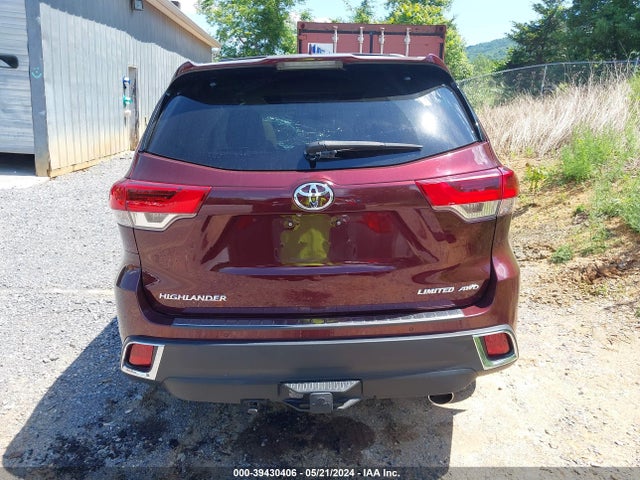 Toyota Highlander Limited Platinum 2017 5TDDZRFH4HS458075 Image 16