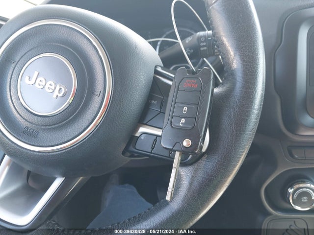 Jeep Renegade Latitude 2015 ZACCJABT0FPB52293 Image 11