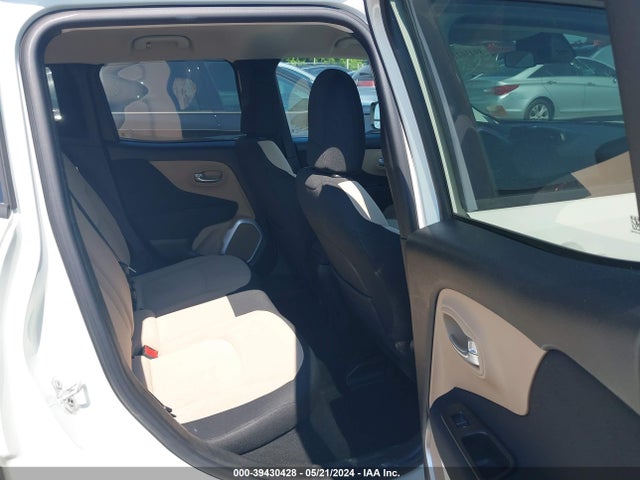 Jeep Renegade Latitude 2015 ZACCJABT0FPB52293 Image 8
