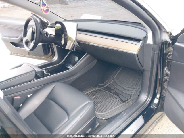 5YJ3E1EA8LF657463 Tesla Model 3 Standard Range Plus Rear-wheel Drive/standard Range Rear-wheel Drive