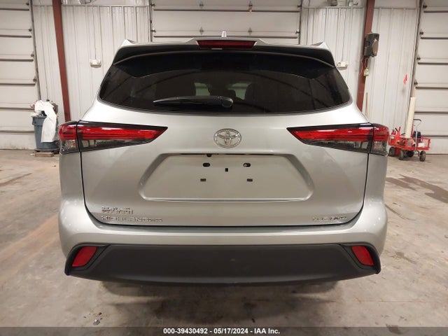 Toyota Highlander Xle 2022 5TDGZRBH7NS243398 Image 16