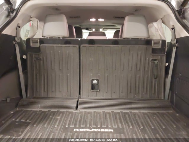 Toyota Highlander Xle 2022 5TDGZRBH7NS243398 Image 17