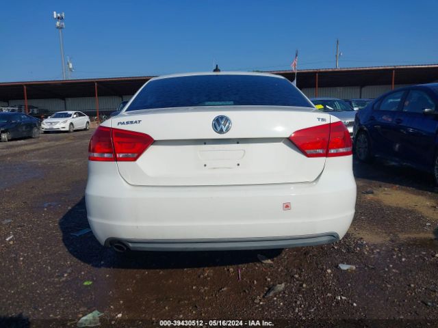 1VWAT7A38EC026801 Volkswagen Passat 1.8t Wolfsburg Edition