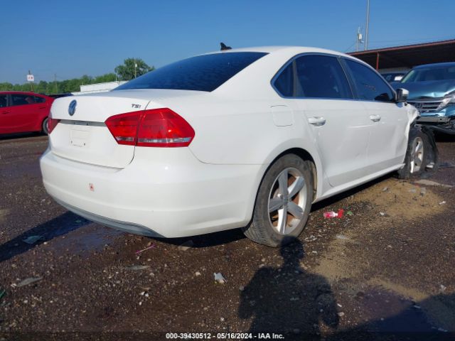 1VWAT7A38EC026801 Volkswagen Passat 1.8t Wolfsburg Edition