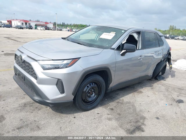 Toyota RAV4 LE 2023 2T3F1RFV4PC342203 Image 2