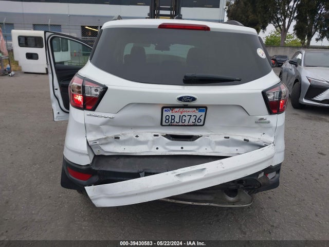 Ford ESCAPE SE 2018 1FMCU0GD0JUA10429 Image 6