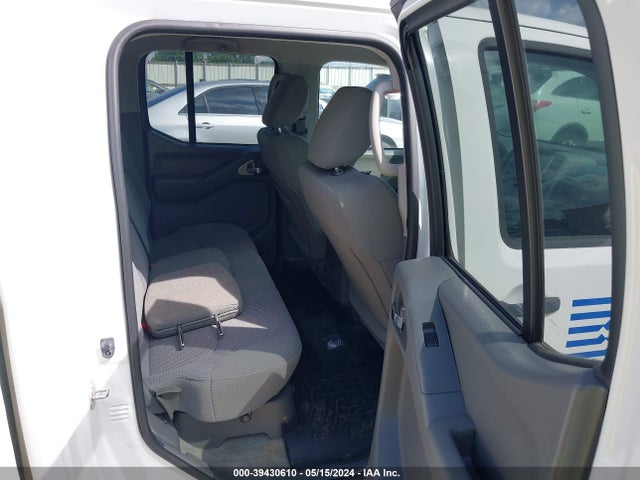 Nissan Frontier Sv 2018 1N6DD0ER0JN761139 Image 8