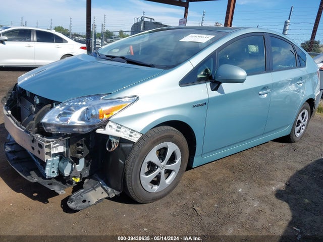 Toyota Prius Four 2014 JTDKN3DUXE1847151 Image 2
