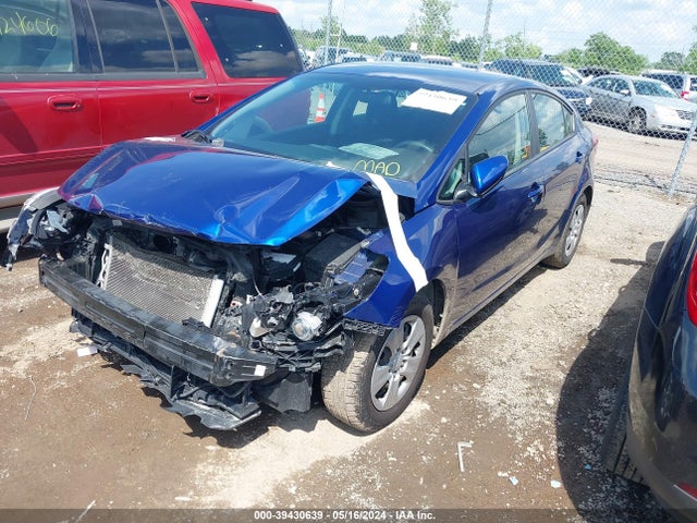 KIA FORTE LX 2018 3KPFK4A75JE210576 Image 2