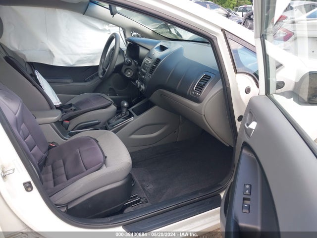 KIA FORTE LX 2017 3KPFK4A77HE053918 Image 5