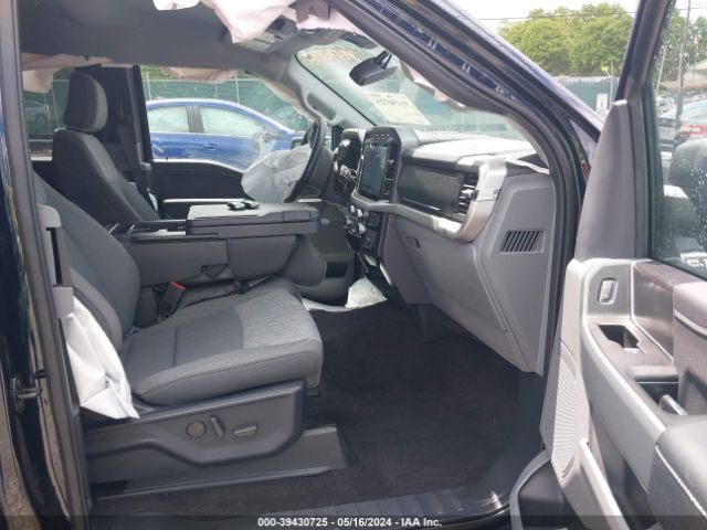 1FTFX1E52NFA65016 Ford F-150 Xlt