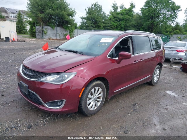 Chrysler Pacifica Touring L 2019 2C4RC1BG9KR700641 Image 2