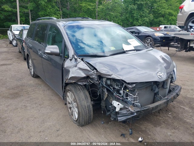 Toyota Sienna Limited Premium 7 Passenger 2017 5TDDZ3DC1HS172799 main image