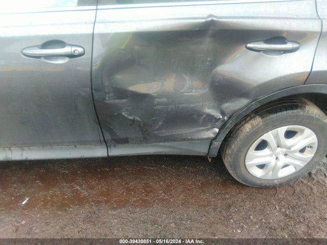 Toyota RAV4 LE 2015 2T3BFREV1FW244454 Image 6