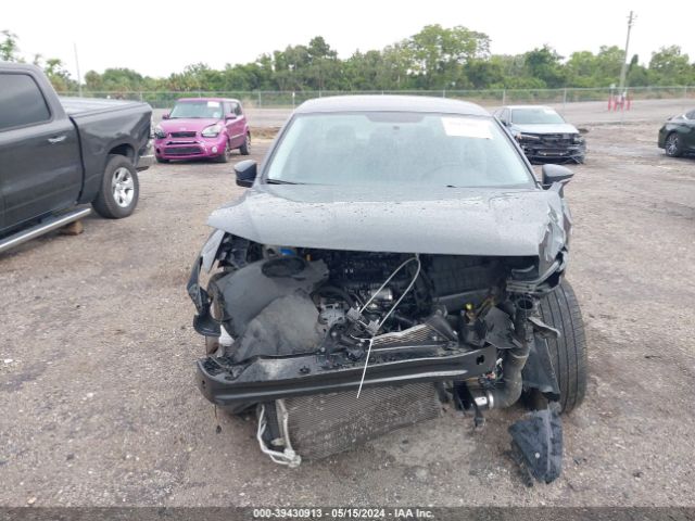 1VWAA7A36JC009902 Volkswagen Passat 2.0t R-line/2.0t S
