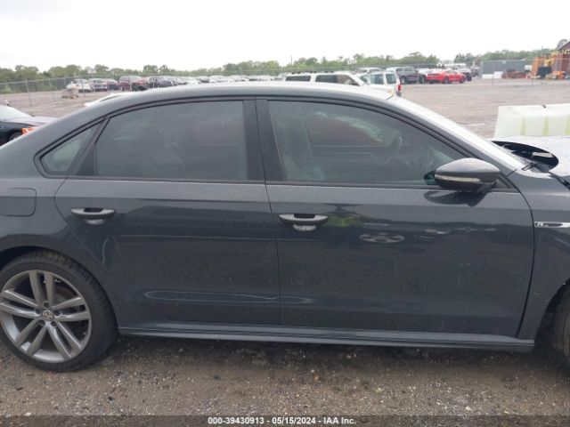 1VWAA7A36JC009902 Volkswagen Passat 2.0t R-line/2.0t S