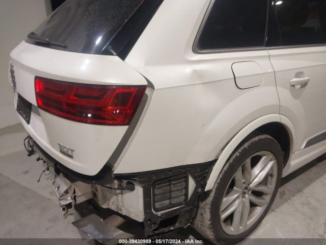 WA1VAAF70HD014461 Audi Q7 3.0t Premium