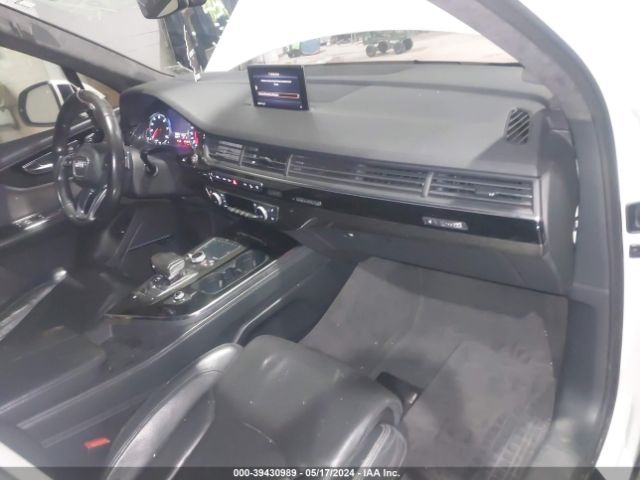 WA1VAAF70HD014461 Audi Q7 3.0t Premium