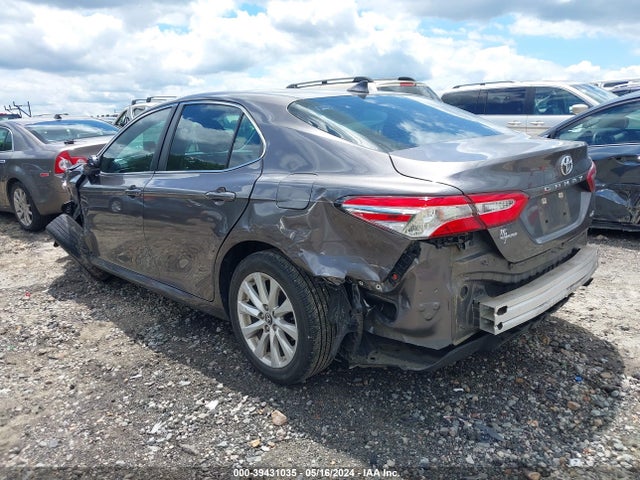 Toyota CAMRY LE 2019 4T1B11HK4KU680638 Image 3