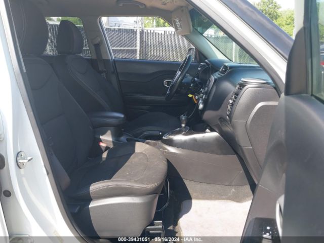 KNDJN2A29E7011823 KIA Soul