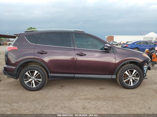 Toyota Rav4 Xle 2018 2T3WFREV1JW517046 Image 14