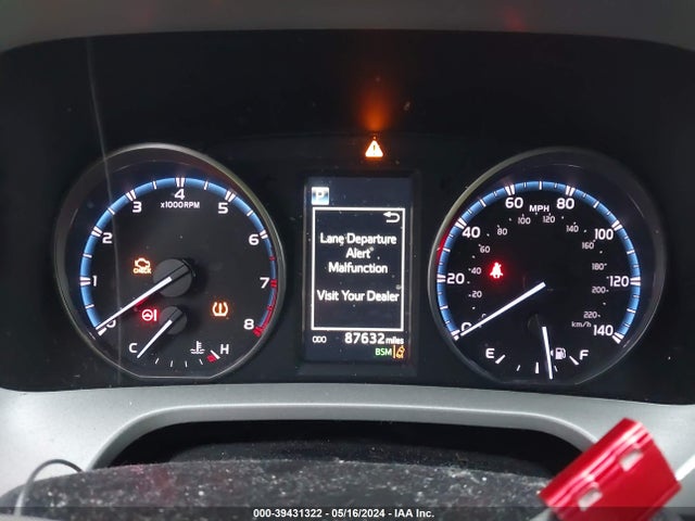 Toyota Rav4 Xle 2018 2T3WFREV1JW517046 Image 7